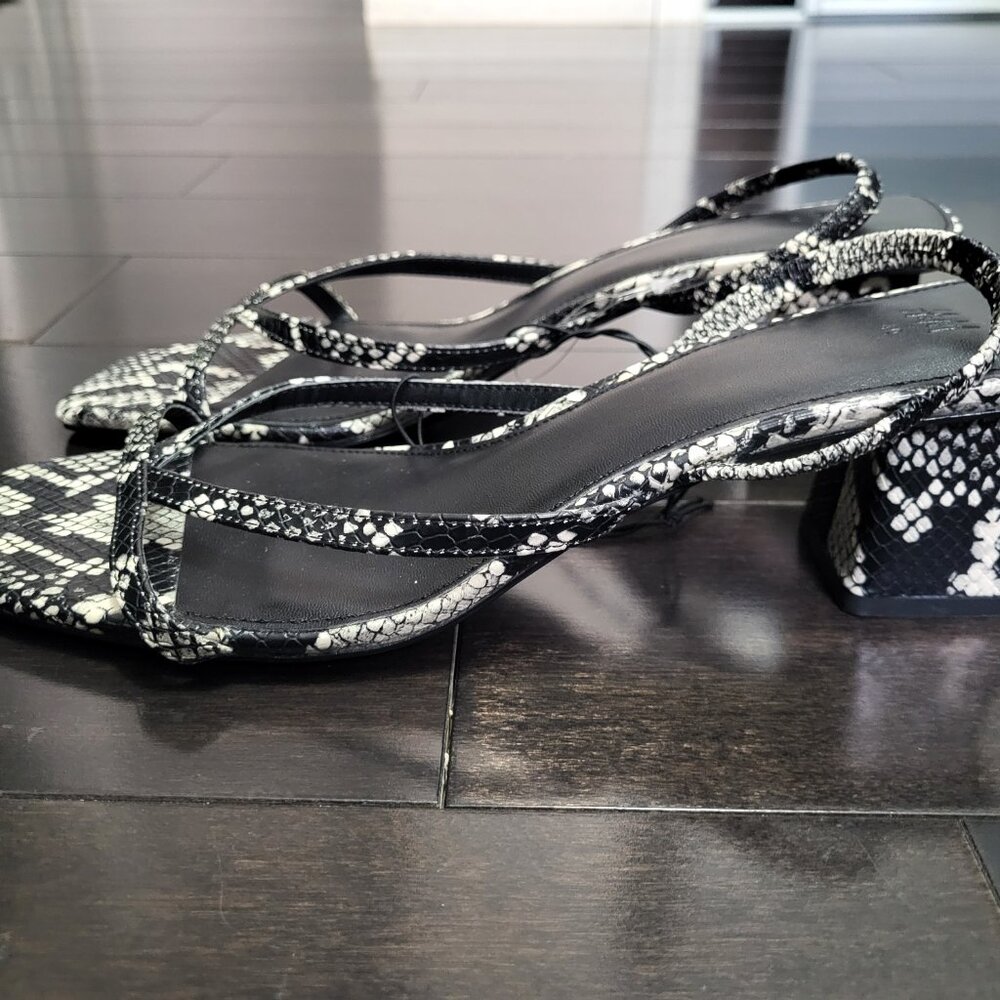Square Block Shoes - Picture 4 of 4